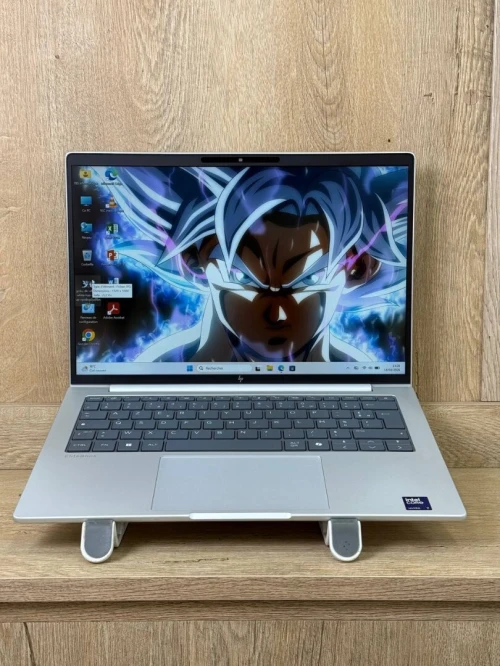 HP EliteBook 8 G1i Core Ultra 7 32GB 1TB SSD