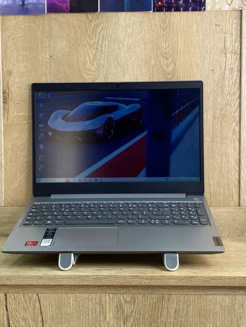 LENOVO IDEAPAD 3 / Ryzen 53500U /8 GB 512 SSD /15.6" FHD
