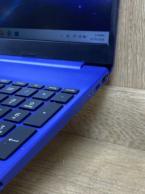 LAPTOP HP 15 AMD 3020e 4 Go DDR4 256Go SSD