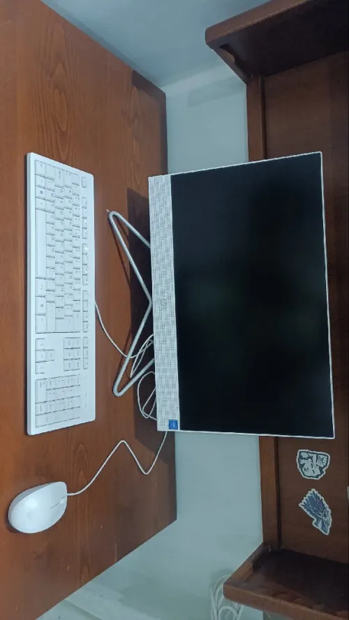 كمبيوتر HP All-in-One مستعمل بحالة ممتازة +كاسك ڨايمينغ مجانا