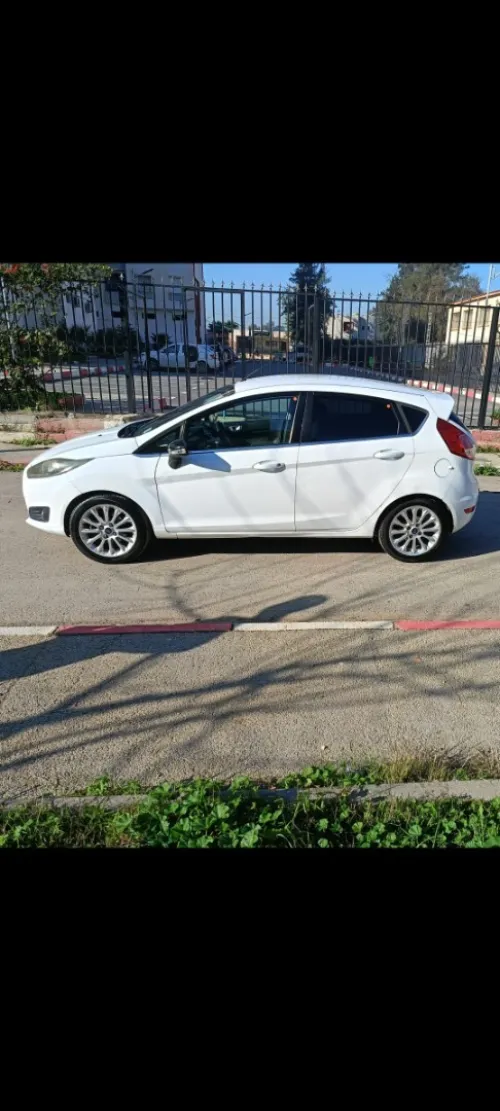 Ford Fiesta 2014 Titanium 