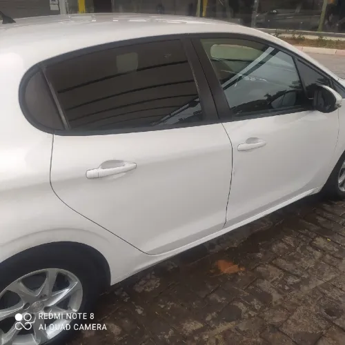 Peugeot 208 2015 Vti