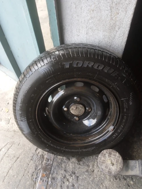 Vente pneu 175 70 r13