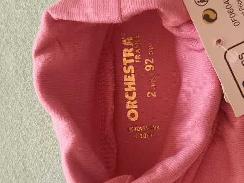 Vêtements bébé et enfant " Reebok et Orchestra " Neufs avec étiquette. 