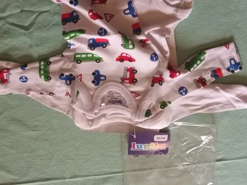 Vêtements bébé et enfant " Reebok et Orchestra " Neufs avec étiquette. 