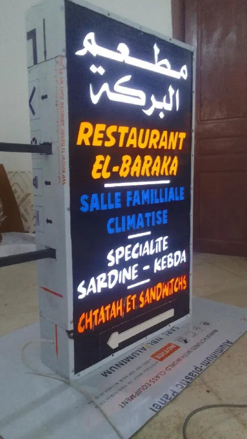 Enseigne lumineuse 