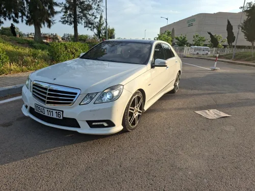 Mercedes Classe E 2011 AVANTGARDE Pack AMG