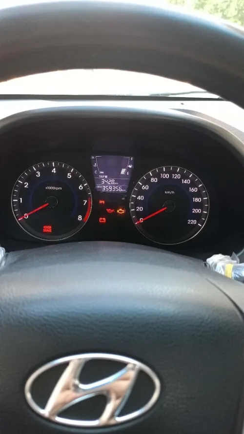 Hyundai Accent RB  4 portes 2011 Accent RB  4 portes