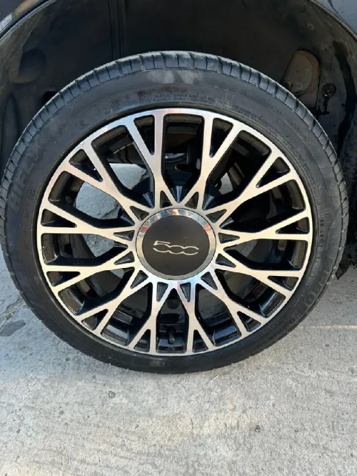 Fiat 500 2023 