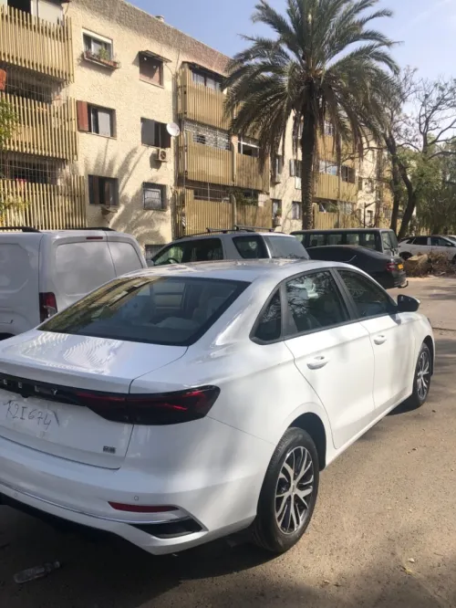 Geely Emgrand 2025 Emegrand