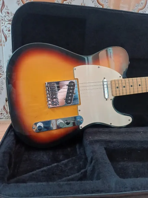 Guitare électrique fender telecaster standard mexico 2004