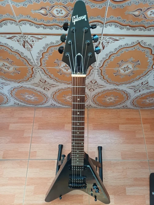 Guitare Gibson flying V B-2