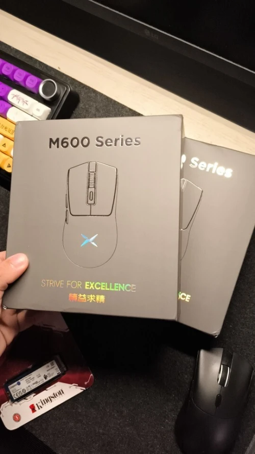 Souris gaming delux m600 pro 26000 dpi rate 1khz rechargable 500 mah neuf et original