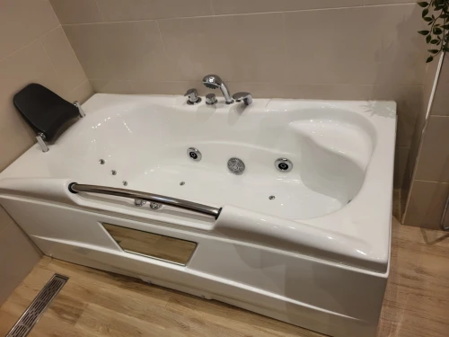 Baignoire jacuzzi