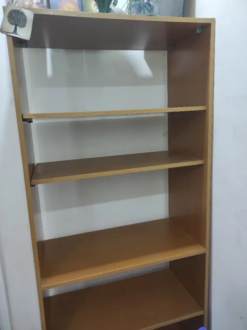 Étagère en bois