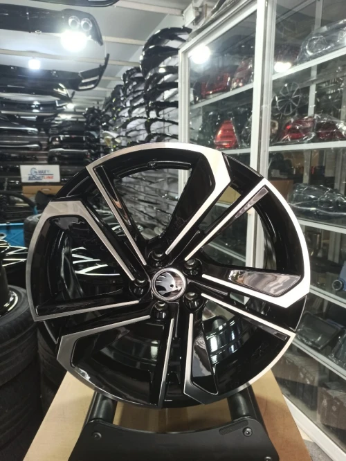 Jantes en alliage Skoda Fabia Monte-Carlo la nouvelle R17