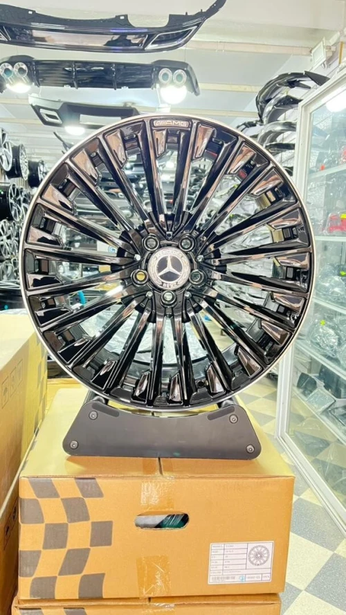 Jantes en alliage Mercedes R19