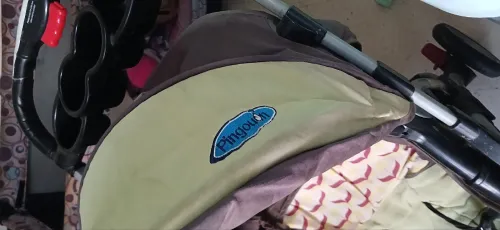 Poussette bébé+siège auto+ chaîse  