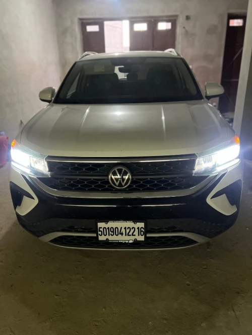 Volkswagen Taos 2022 SE Black 