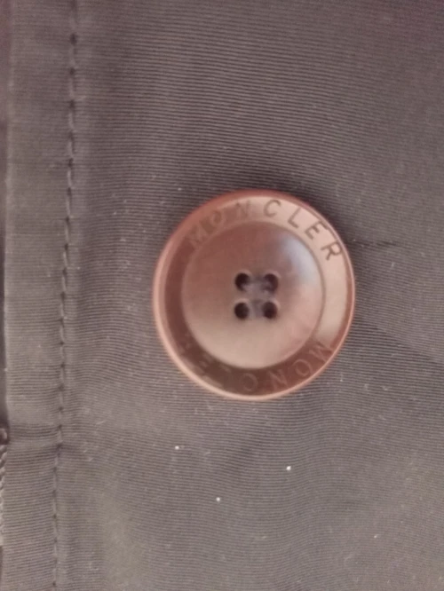 Veste Moncler Thierry Originale Modèle Rare معطف مونكلير تيري أصلي موديل نادر