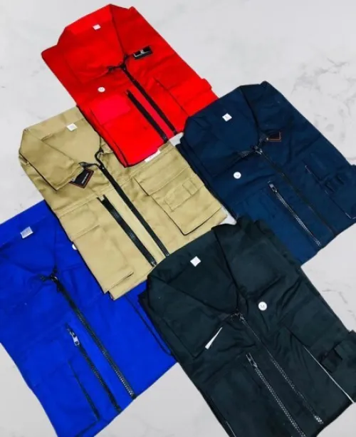 Tenue de travail. Combinaison. Tenue de sécurité. Parka. Polos