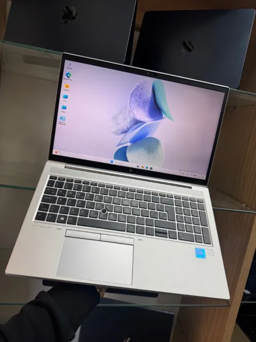 HP ELITEBOOK 850 G8  i7 1165G7  16gb/512GB