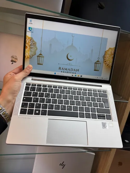 HP ELITEBOOK 830 G7 i5 10310U  16gb/256gb tactile