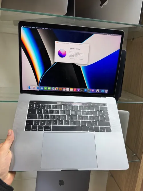 MacBook pro 2016 15puceTBARRE i7  16gb 256gb