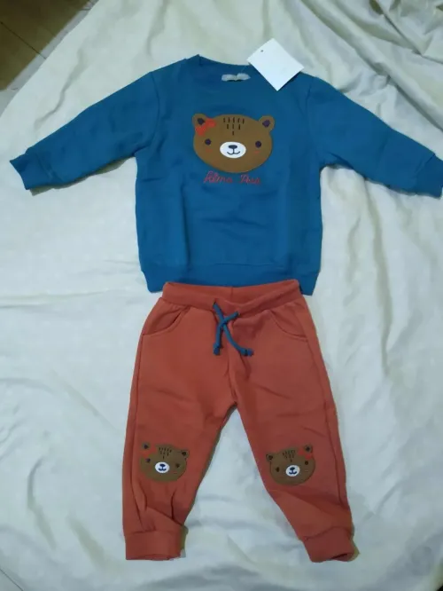 lot de 170 ensembles pour bébé fille/gracon  entre 6 mois  et 3 ans/ 170 قطعة لباس اطفال وبنات رضع 