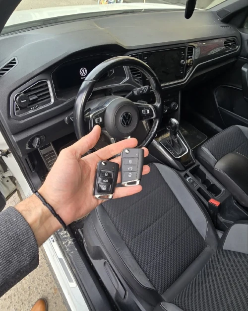 برمجه ونسخ مفاتيح السيارات Volkswagen, Audi, Seat, Skoda BMW . . .