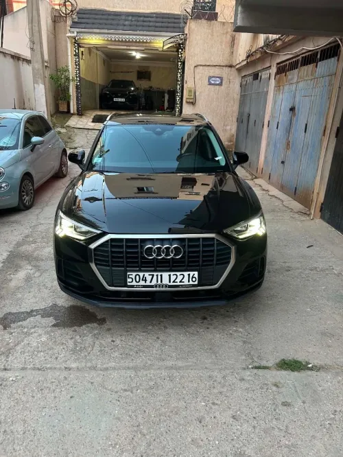Audi Q3 2022 Business