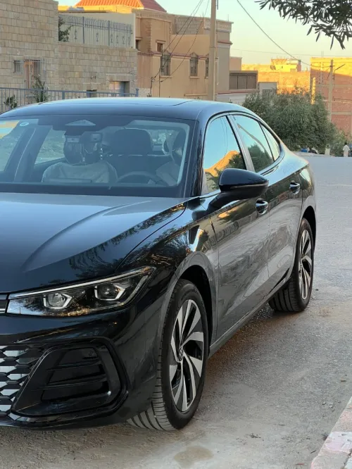 Volkswagen Passat 2025 Pro