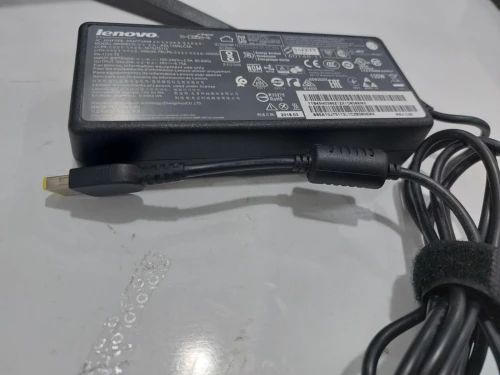 CHARGEUR LENOVO USB 135W 6.75A 20V