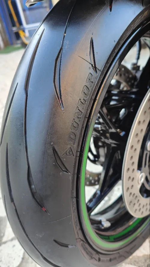 Kawasaki Z900 2025