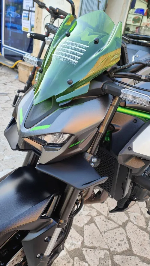 Kawasaki Z900 2025