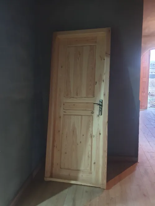 Porte intérieure en bois 
