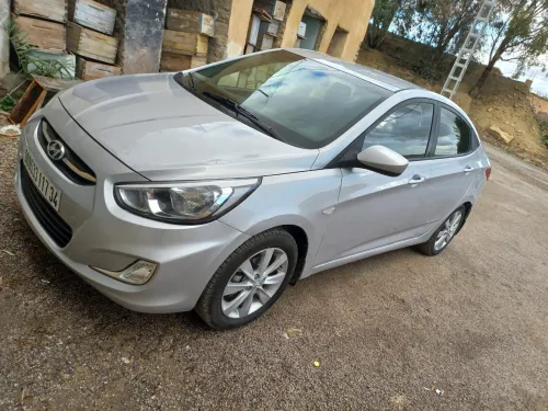 Hyundai Accent RB  4 portes 2017 Accent RB  4 portes