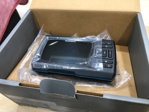 Sondeur GARMIN striker vived 5 cv