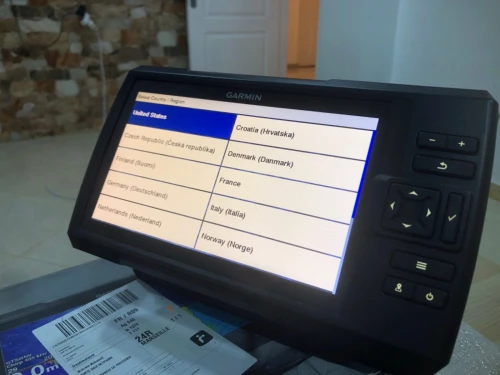 Sondeur gps garmin striker 9 sv