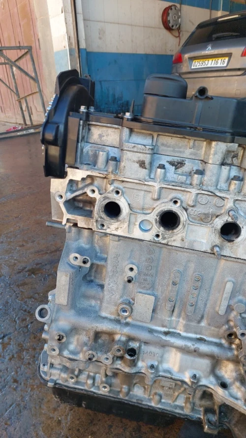 bâtiment moteur  باطيمة موتور hdi 1.6