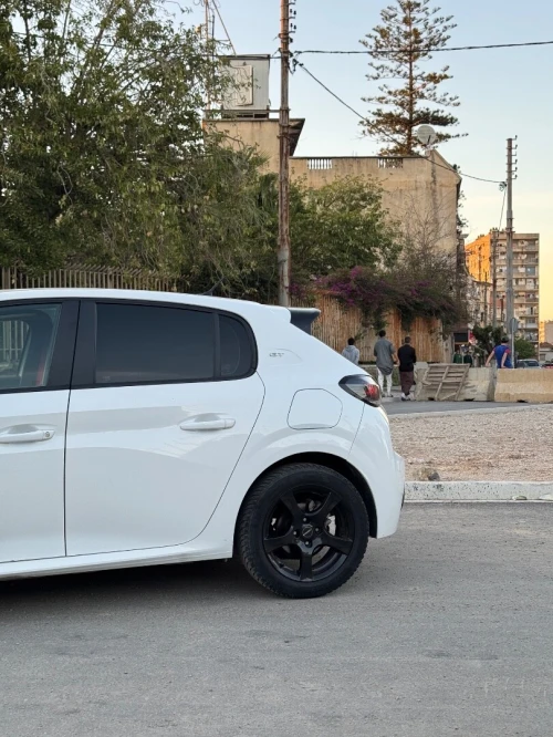 Peugeot 208 2022 Allure