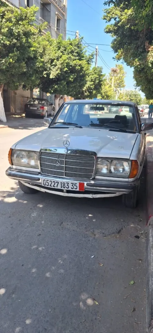 Mercedes W 123 1983 