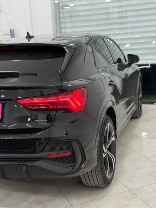 Audi Q3 2023 S-line