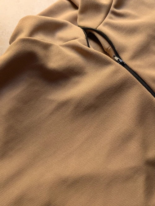 Suite demi zip oversize
