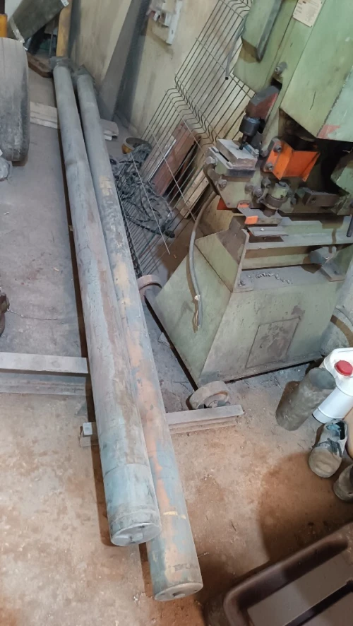 Vérins hydrauliques 