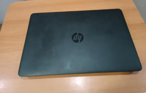 pc portable HP avec logiciel professionnel 