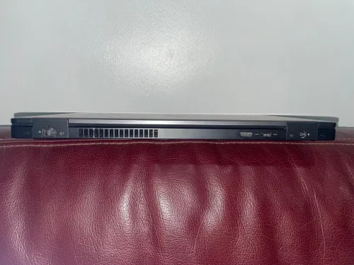 Dell Latitude 5580 état 10/10 i5 7300 8gb ram 256NVMe écran 15.6" Batterie 100%