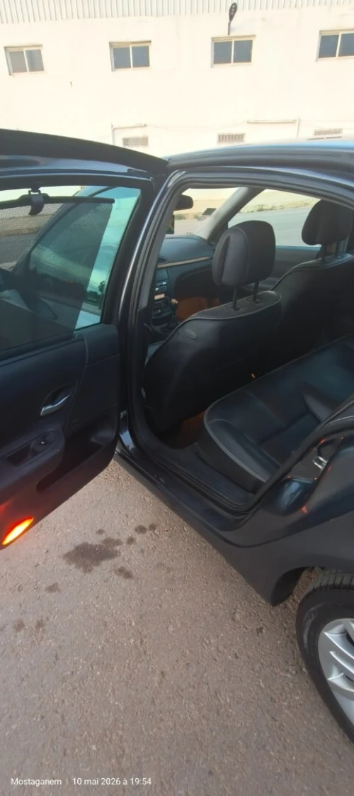 Renault Laguna 2 2002 Initial paris