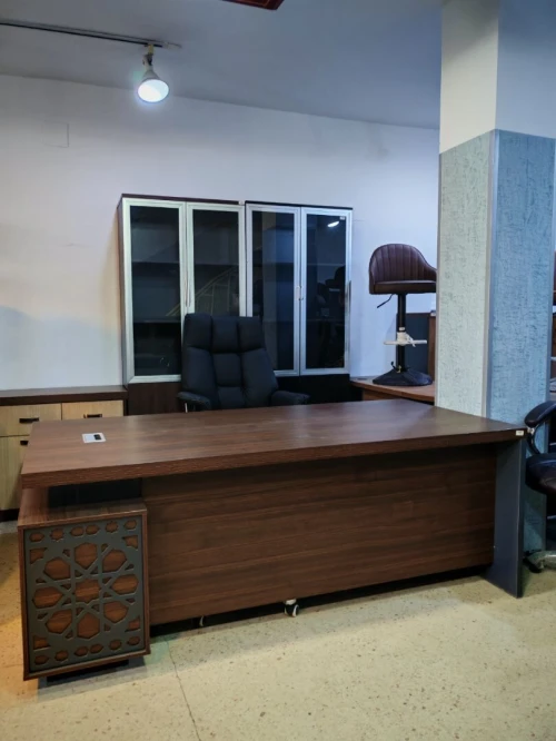 Ensemble de bureau importation 4pcs (Bureau 2M + retour + caisson 2T + armoire)