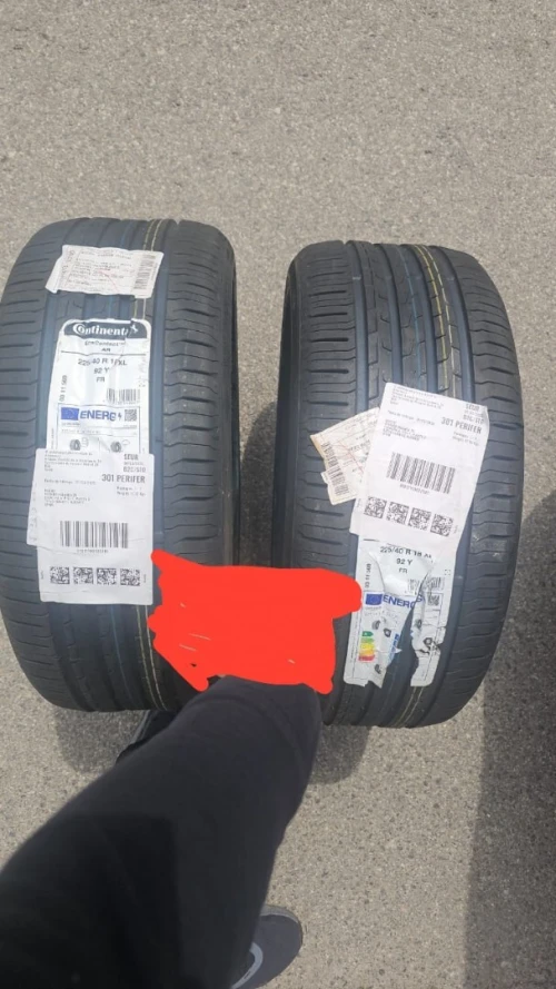 Continental 225/40/18R
